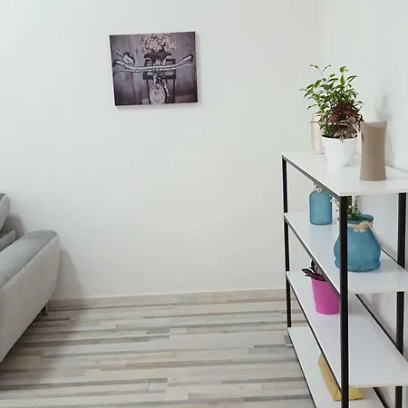 Apartman Imperia *** Póla