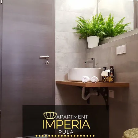 Imperia *** * Pula