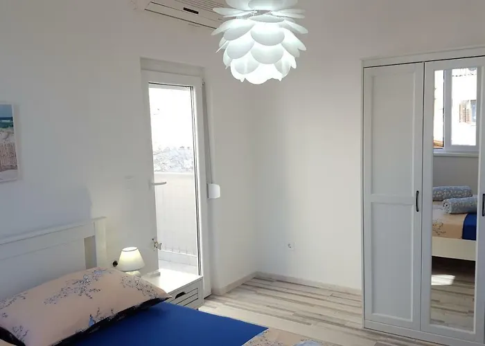 Apartman Imperia *** Póla